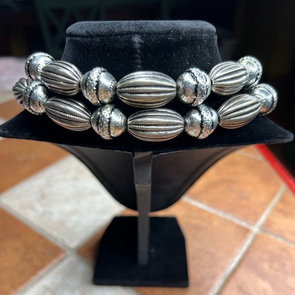 Sookie Sookie Multi Strand Silver Beaded Necklace - Picture 3 of 7